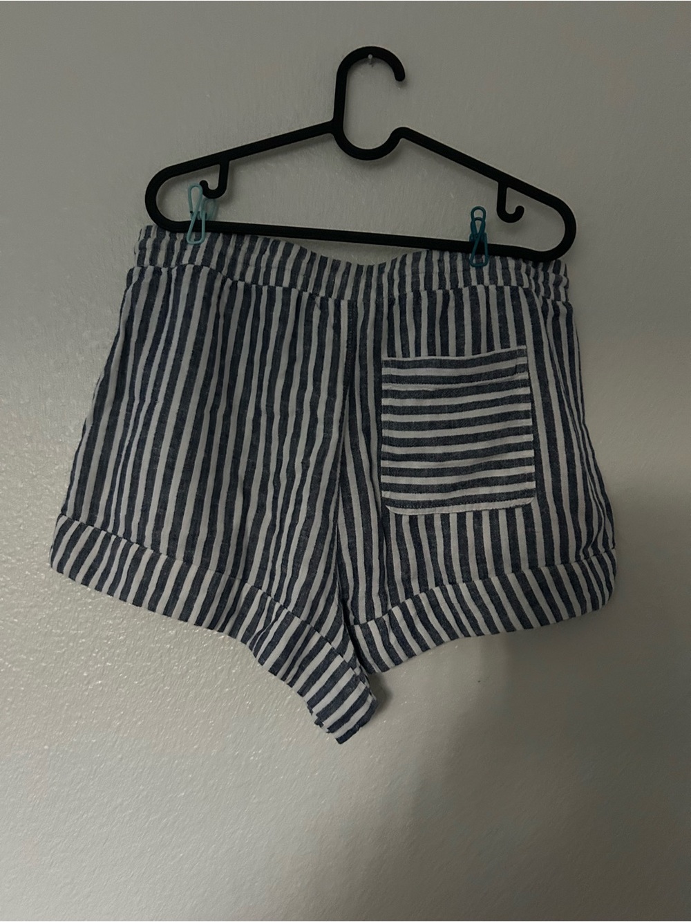 Universal Thread Navy and White Striped Pull-On Shorts: Medium - Picture 4 of 4